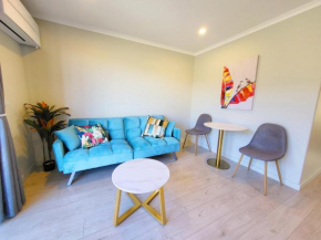 White Stone Apartment